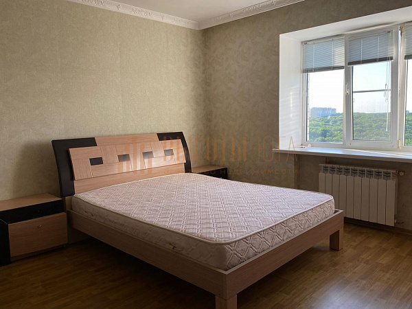 Снять 3-к квартиру, 104 кв.м. (№2298)
