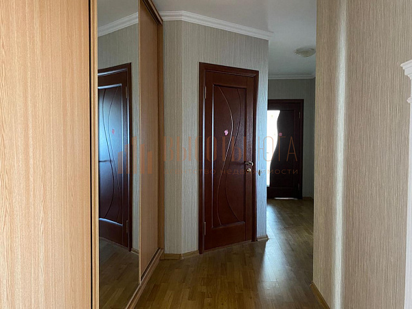 Снять 3-к квартиру, 104 кв.м. (№2298)