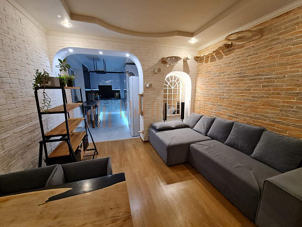 4-к квартира, 144 кв.м. (№2944)