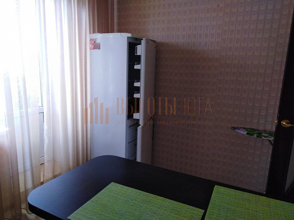 Снять 1-к квартиру, 40 кв.м. (№2617)