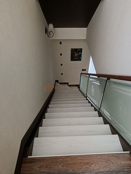 Дом, 328 кв.м. (№2875)