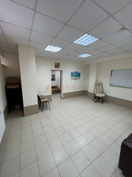 Офисные помещения, 42 кв.м. (№2880)