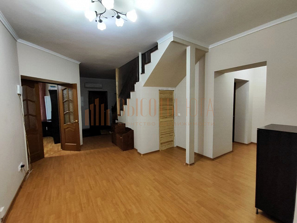 Дом, 293 кв.м. (№2842)