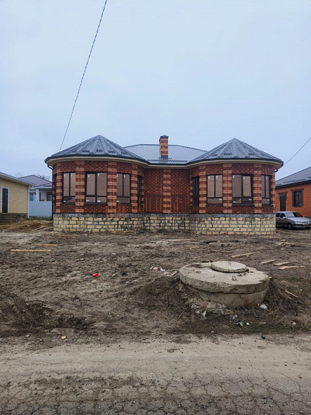 Часть дома, 95 кв.м., Андрея Сахарова ул., 19