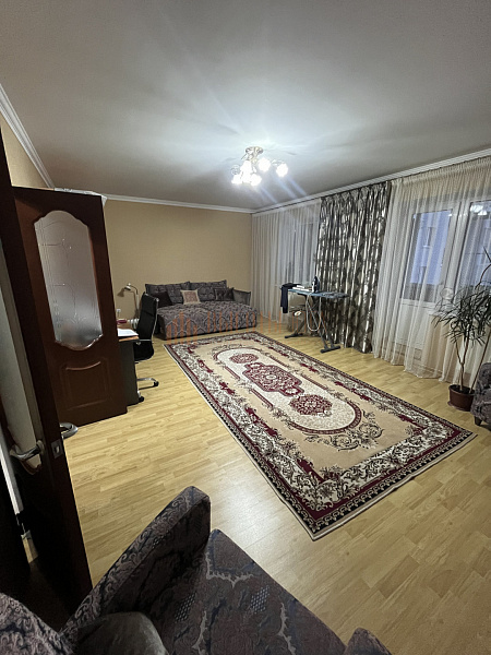 2-к квартира, 84 кв.м. (№2949)