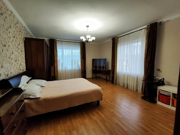 Дом, 293 кв.м. (№2842)
